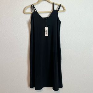 Noracora Black Dress size medium  NWT